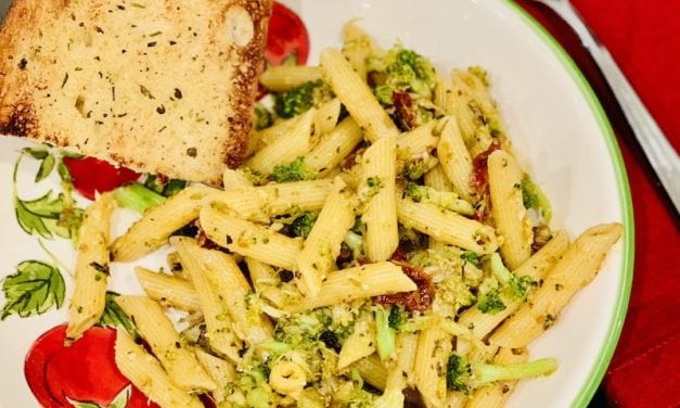 Pasta With Sun-Dried Tomatoes & Broccoli